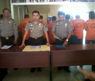 Polres Bengkalis Tahan 5 PNS dan 1 Kontraktor terkait Korupsi Bibit Karet