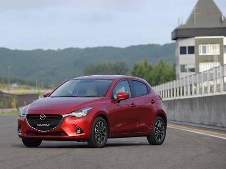 Mazda: Mazda2 Hatchback yang Berbeda