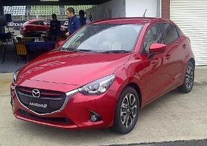 Menyaksikan Langsung Model Anyar Mazda2