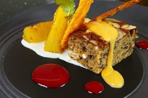 Video Resep: Palm Sugar Ice Cream and Stewed Pineapple