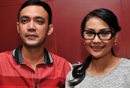 Tessa Kaunang dan Sandy Tumiwa Jalani Sidang Cerai Perdana 25 Agustus