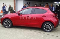 Mazda2 saat disaksikan jurnalis dari berbagai negara termasuk Indonesia. All New Mazda2 hadir dengan mesin, 1.5L SKYACTIV-G (bensin), 1.3L SKYACTIV-G (bensin), dan 1.5L SKYACTIV-D (diesel).