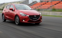Bagian depan mobil terutama lampu utama, grille mengalami perubahan besar-besaran. (dok Istimewa-Mazda)