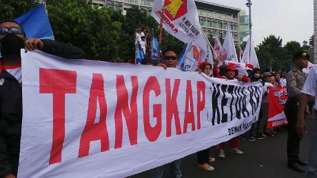 Bawa Bendera PD, 300-an Pendukung Prabowo Kumpul di HI
