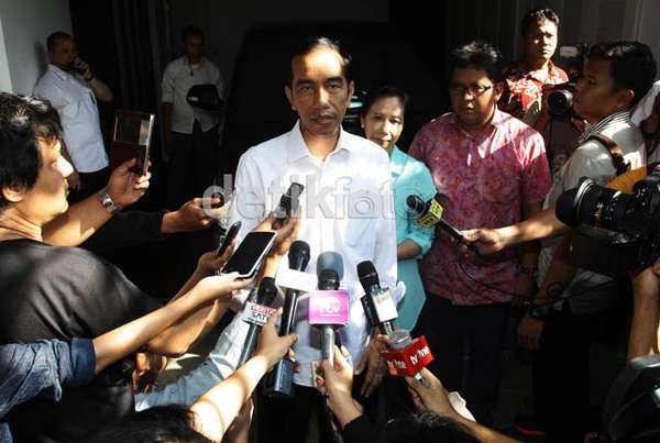 Soal Kericuhan Massa Prabowo-Hatta, Jokowi: Percayakan ke Polri