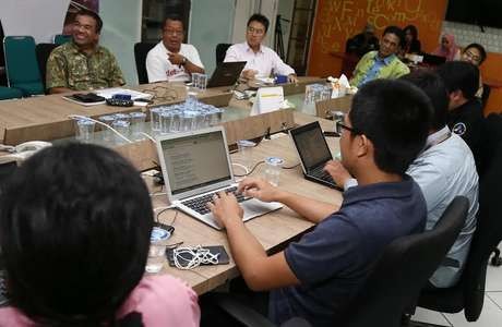 Ahok, Ridwan Kamil, Hingga Samad Diminta Tetap Teruskan Jabatan