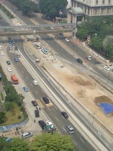Begini Penampakan Ruas Sudirman dari Atas Gedung, Lebih Sepi