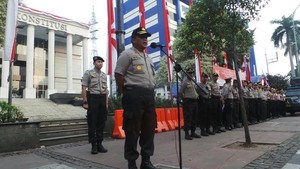 Kapolda Metro: 26 Pendemo yang Dibawa ke RS Budi Kemuliaan Kena Gas Air Mata