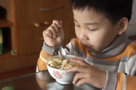 Seringlah Berikan Makanan Tradisional agar Anak Lebih Sehat