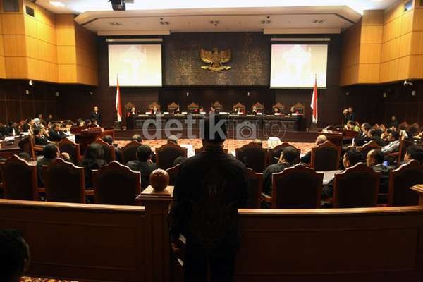 Tak Hanya Kecewa, Tim Prabowo-Hatta Juga Pertanyakan Putusan MK