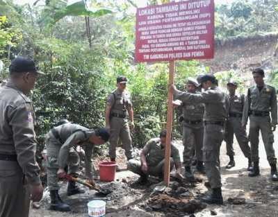 Sehari, Satpol PP Tutup 9 Galian C Tak Berizin
