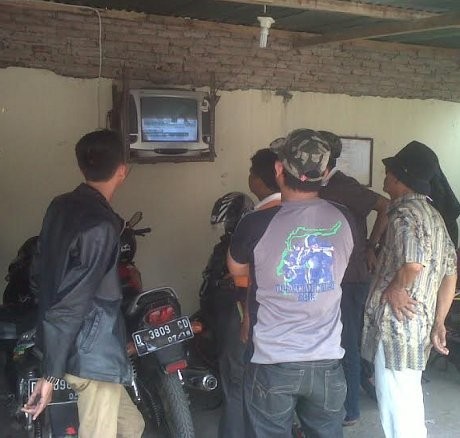 Begini Suasana Sopir Ojeg di Bandung Nobar Putusan MK