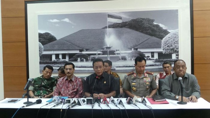 Menko Polhukam: Situasi Tanah Air Aman, Kericuhan di Patung Kuda Gesekan Kecil