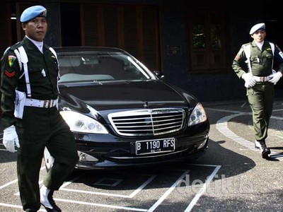 Ini Dia Mobil Dinas Anti Peluru Jokowi