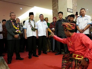 Wakil Menteri Agama Buka Kompetisi Sains Madrasah di Makassar