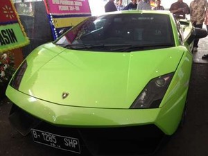 Anggota DPRD Naik Jaguar dan Lamborghini, Ahok: Yang Penting Bayar Pajaknya Berapa?