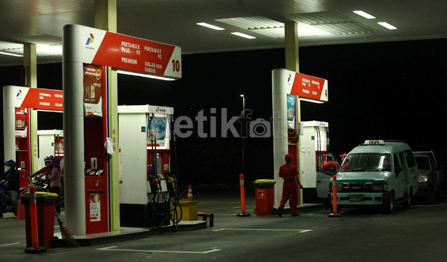 Jika SBY Tak Naikkan Harga BBM, Jokowi-JK Akan Lakukan di November