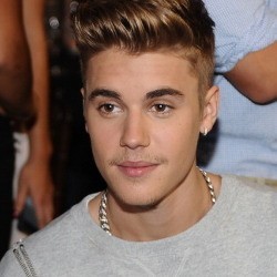 Datang di Acara Pre-Party, Kenapa Justin Bieber Absen di MTV VMA 2014?