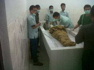 Siswi SMK Tewas Tergantung, Ortu: Dia Pernah Curhat Ada yang Ajak Pacaran