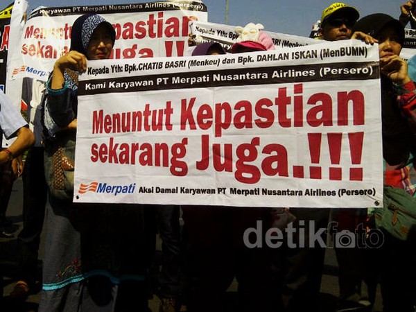 Karyawan Merpati Mengadu ke Gubernur Soekarwo