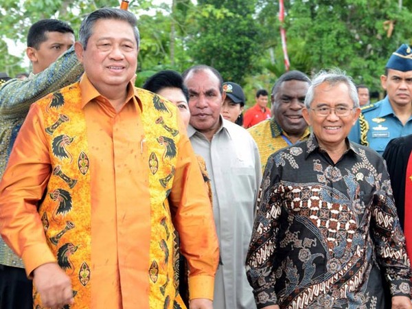 SBY Resmikan Proyek Infrastruktur di Papua Barat