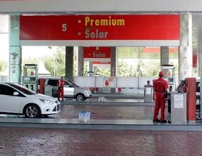 Antrean Pembeli BBM di Surabaya Masih Normal