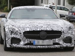 Mercy AMG GT Tampil Lebih Gahar