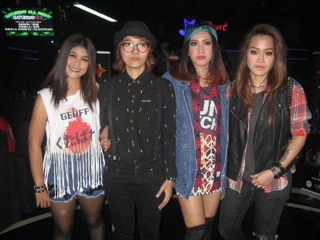 Pop Rock, Band Cewek dengan Musik Enerjik