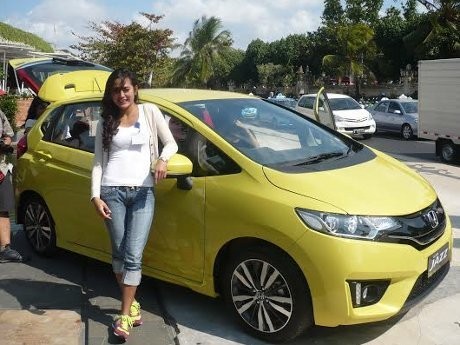 Apa Kata Si Guide Cantik Soal Honda Jazz?