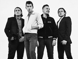 Arctic Monkeys Terpilih Sebagai Musisi Terbaik di Festival Musik Inggris