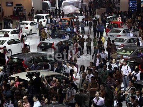 Penjualan Mobil Tahun Ini Diprediksi Tembus 1,25 Juta Unit