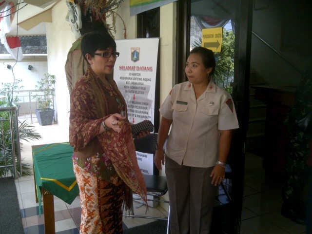 Hobi Blusukan dan Bedah Rumah, Kini Lurah Susan Disukai Warga Hobi Blusukan dan Bedah Rumah, Kini Lurah Susan Disukai Warga