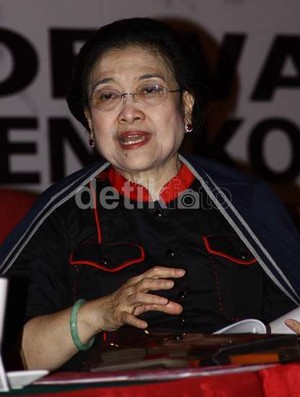Mega dan Puan Hadiri Pembubaran Tim Kampanye Nasional Jokowi-JK