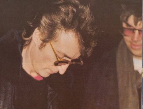 Mengenang Kisah Pilu Pembunuhan John Lennon