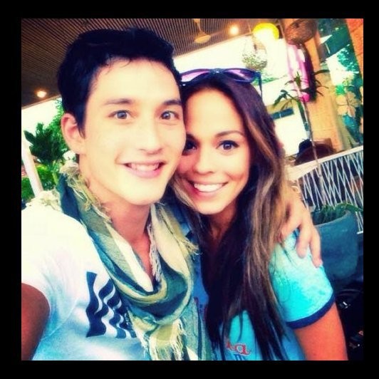 Mesra dengan Cewek Bule, Mike Lewis Temukan Pengganti Tamara?