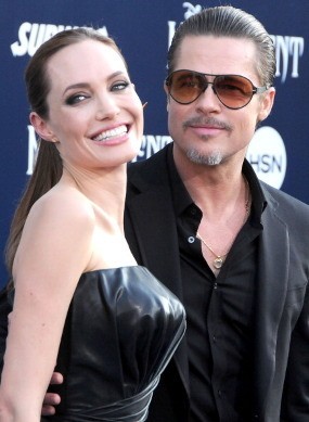 Pernikahan Angelina Jolie dan Brad Pitt Hanya Dihadiri 14 Tamu