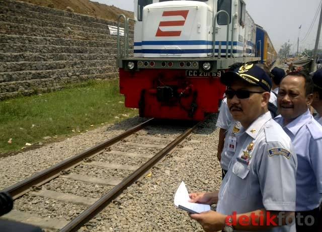 Cerita Wamenhub dari Mega Proyek Jalur Ganda KA Hingga Bandara Baru