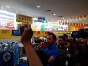 Bima Arya Tutup Giant Ekstra yang tak Berizin, Pengunjung Diminta Bubar