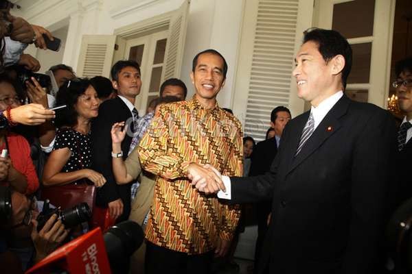 Jokowi Ajak Mantan PM Jepang Cek Pembangunan MRT di Thamrin