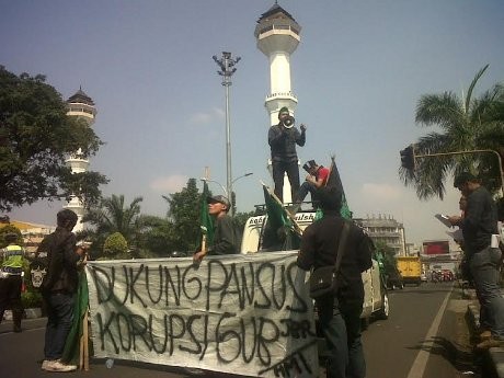 Mahasiswa Desak DPRD Jabar Periode 2014-2019 Bentuk Pansus Korupsi