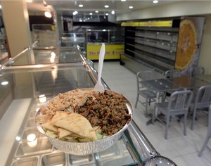 Banyak Ditiru, Restoran Halal Guys di New York Tempuh Jalur Hukum