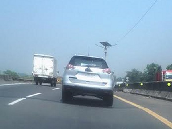 All New X-Trail di Tol Padaleunyi