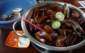 Kerang Kiloan Pak Rudi: Wah, Perlu 1,5 Jam Menunggu Kerang Goreng Saus Nanas Kacang!