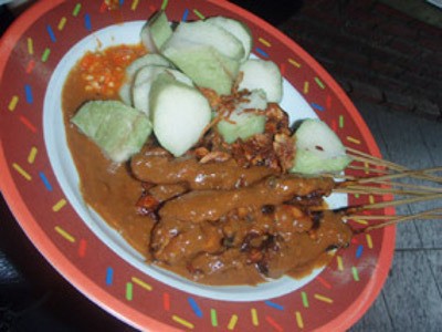 Sate Ayam Madura yang Gurih Enak Bisa Dinikmati di Tempat Ini