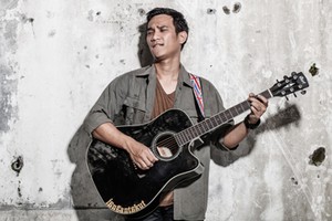Incoming: Gilbert Pohan: Penyanyi, Pencipta Lagu, Pendatang Baru, Pekerja Keras