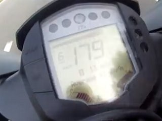Motor Sport KTM RC390 Sanggup Berlari Sampai 179 Km/jam