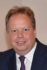 Bos Nissan Geser ke Aston Martin