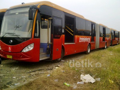 Ini Dia 29 TransJ Yutong yang Dikandangkan Ahok