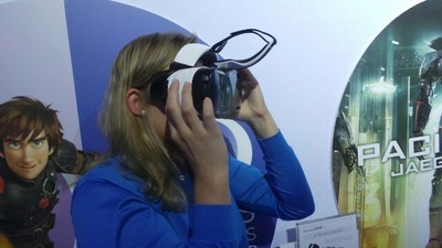 Sensasi 3D di Galaxy Note 4 dengan Gear VR