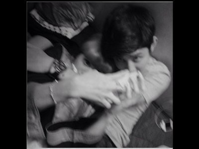 Chika Jessica Pamer Pose Bobo Bareng Teuku Rassya